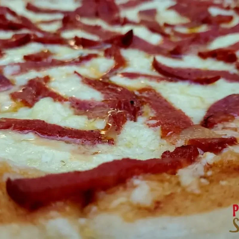 Espaguetis c/ Pepperoni y Queso Blanco 