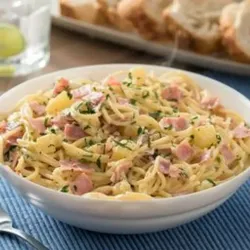 Espaguetis Hawaiano c/ Queso Blanco 