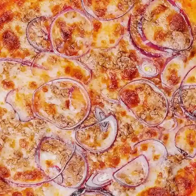 Pizza c/ Cebollas y Queso Gouda 