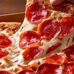 Pizza de Pepperoni c/ Queso Blanco