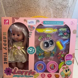 Muñeca con accesorios 