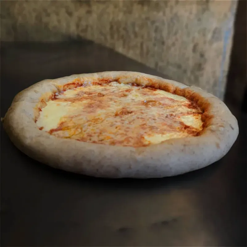 Pizza individual de queso gouda 