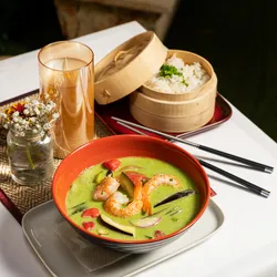  GAENG KHIAO WAN GUNG Thai curry verde con Camarones