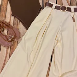 Pantaloneta con cinto