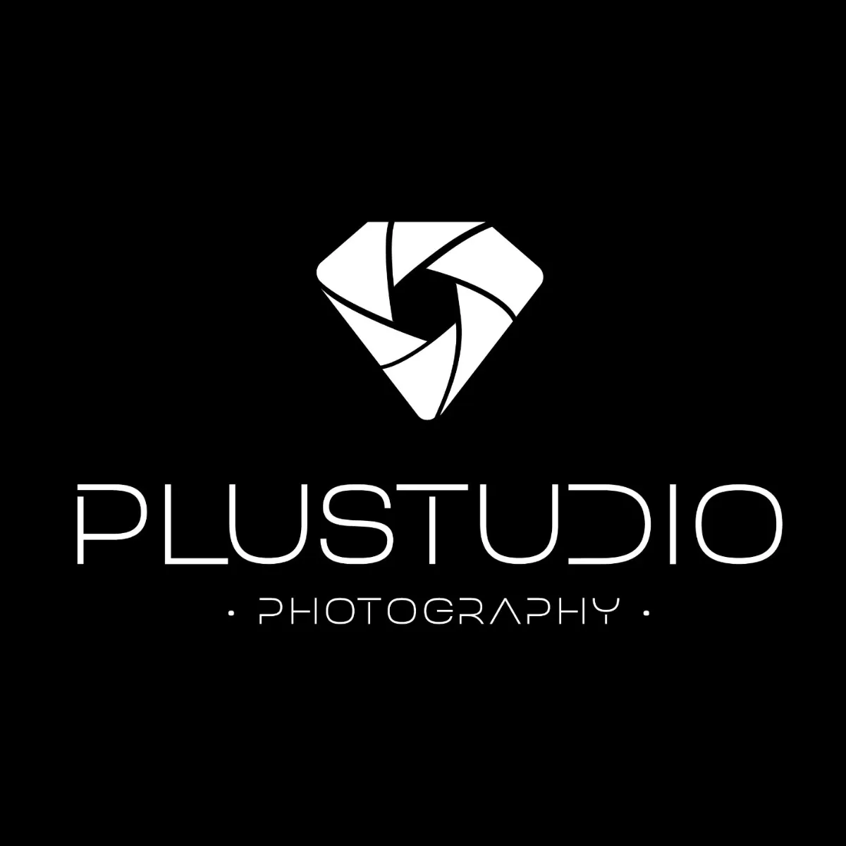 PLUSTUDIO 