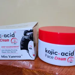 Crema de acido kogico
