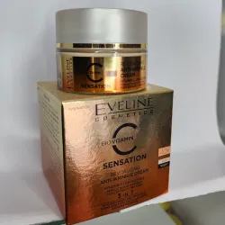 Crema eveline de vitamina C con acido ferulico