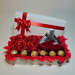 Cajita Sorpresa con Flores y Bombones