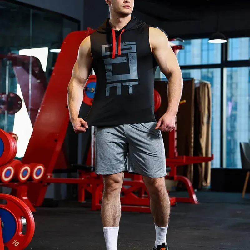 Camiseta deportiva con capucha Estilo Tank