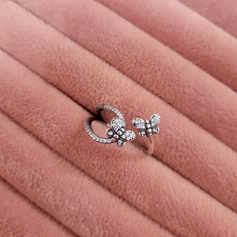 Anillo Abierto Mariposa Reluciente 