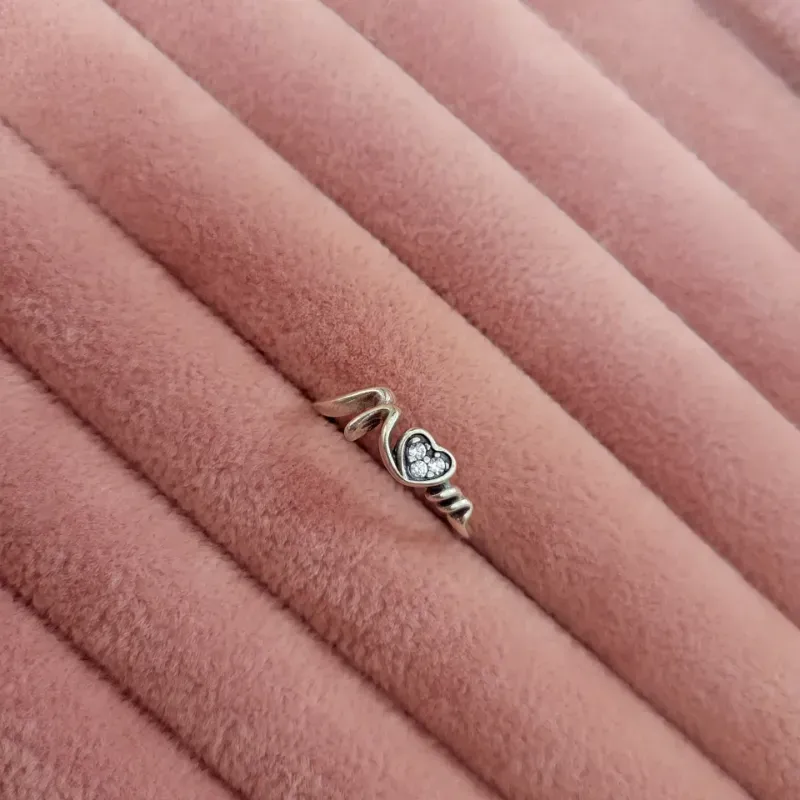 Anillo corazón de madre en pavé