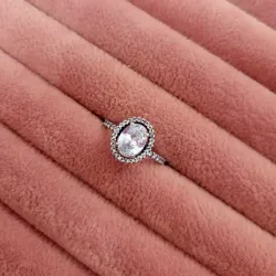 Anillo Halo Ovalado Brillante