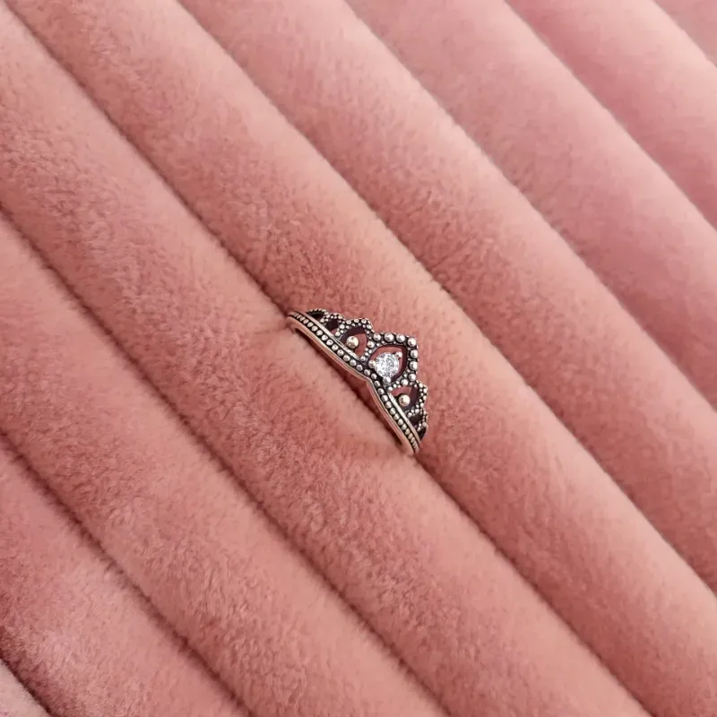 Anillo Moments Tiara real