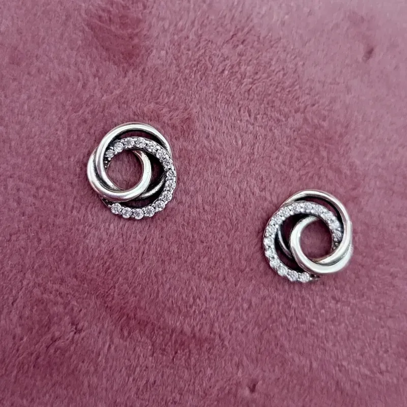 Aretes Botón Familia Unida para Siempre