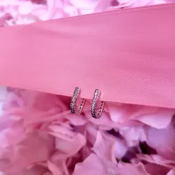 Aretes de Aro en Forma de U