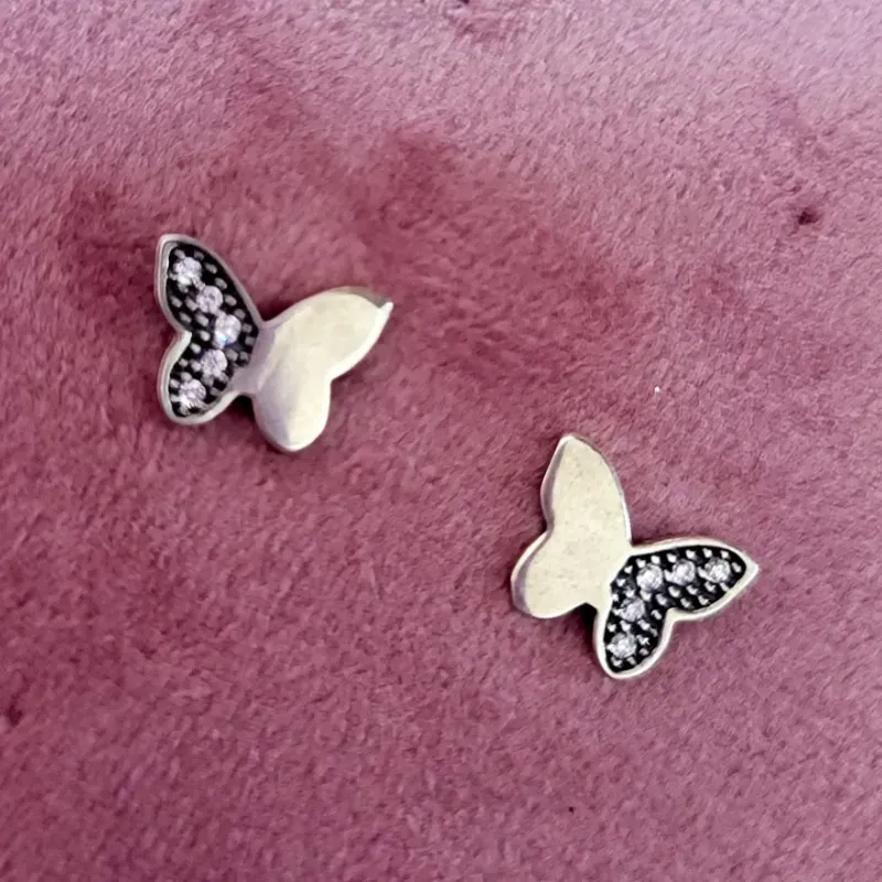 Aretes Mariposa Brillante 