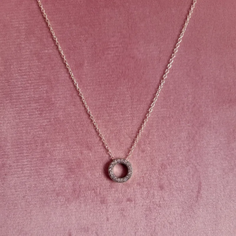 Cadena círculo en Pavé 