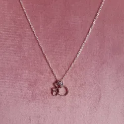 Cadena Minnie Mouse con circonitas cúbicas transparentes