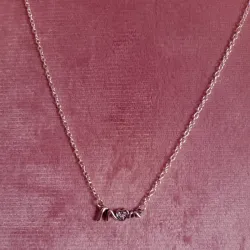 Cadena Mom