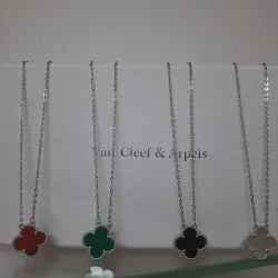 Cadenas Van Cleef & Arpels