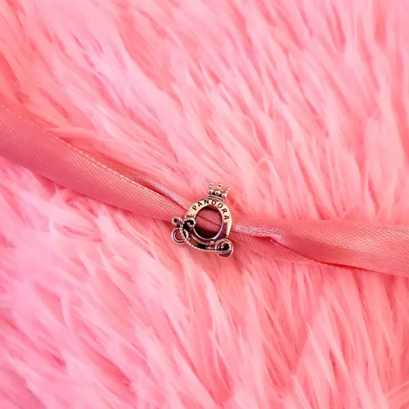 Charm Carroza Corona O