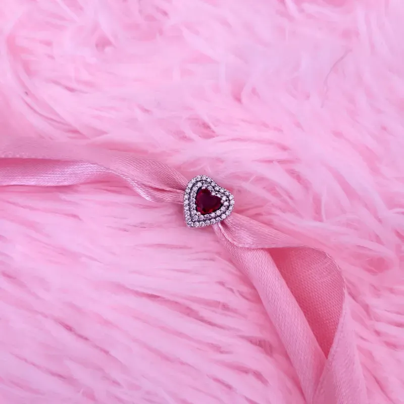 Charm Corazón Nivelado Rojo 