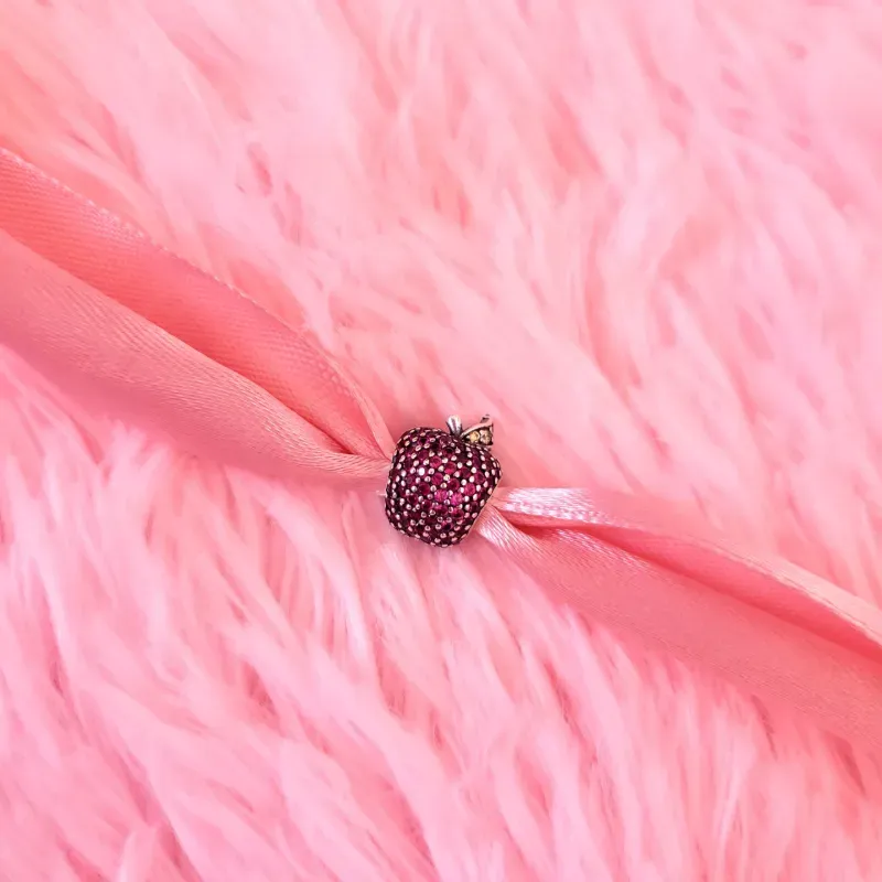 Charm Manzana Brillante 