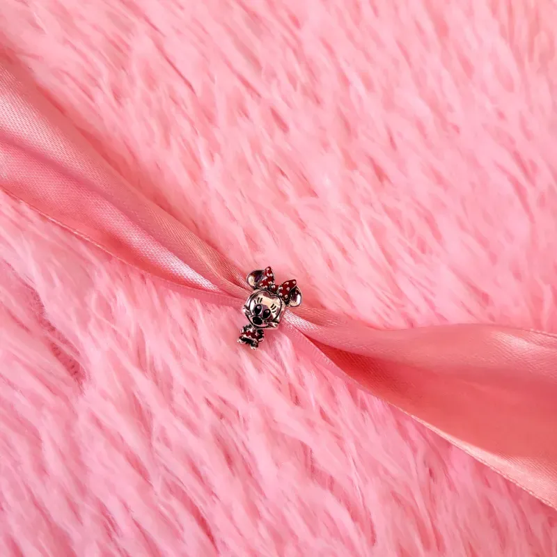 Charm Minnie Mouse con Vestido y Lazo de Lunares de Disney