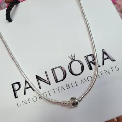 Collar Pandora Moments con cierre clásico de barril 