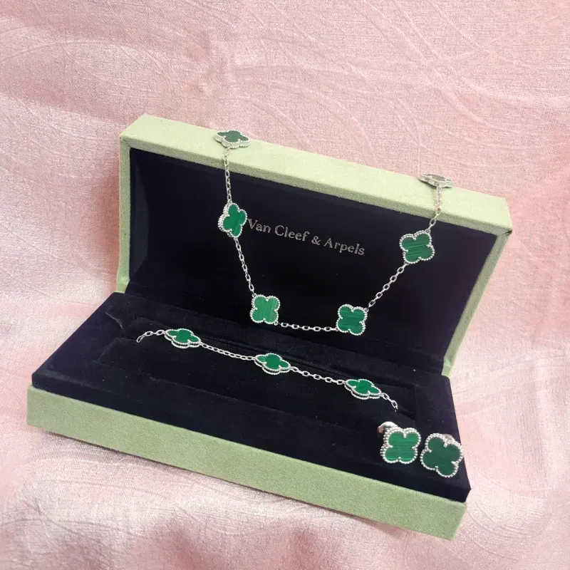 Conjunto verde 