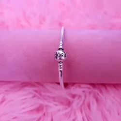 Pulsera Pandora con cierre de barril