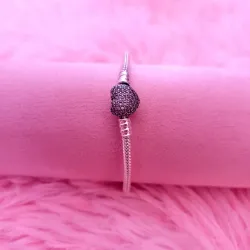 Pulsera Pandora con cierre de corazón abierto con brillantes 