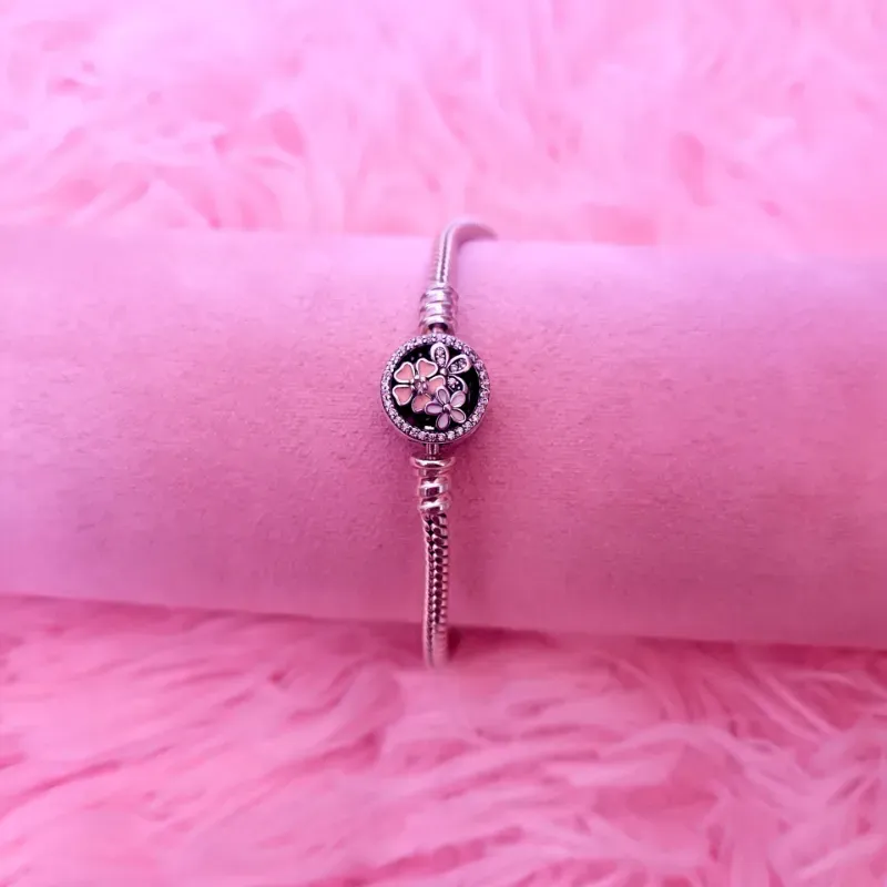 Pulsera Pandora con cierre de flores 