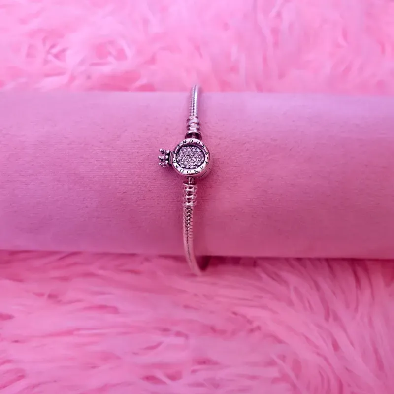 Pulsera Pandora con cierre en forma de O con corona