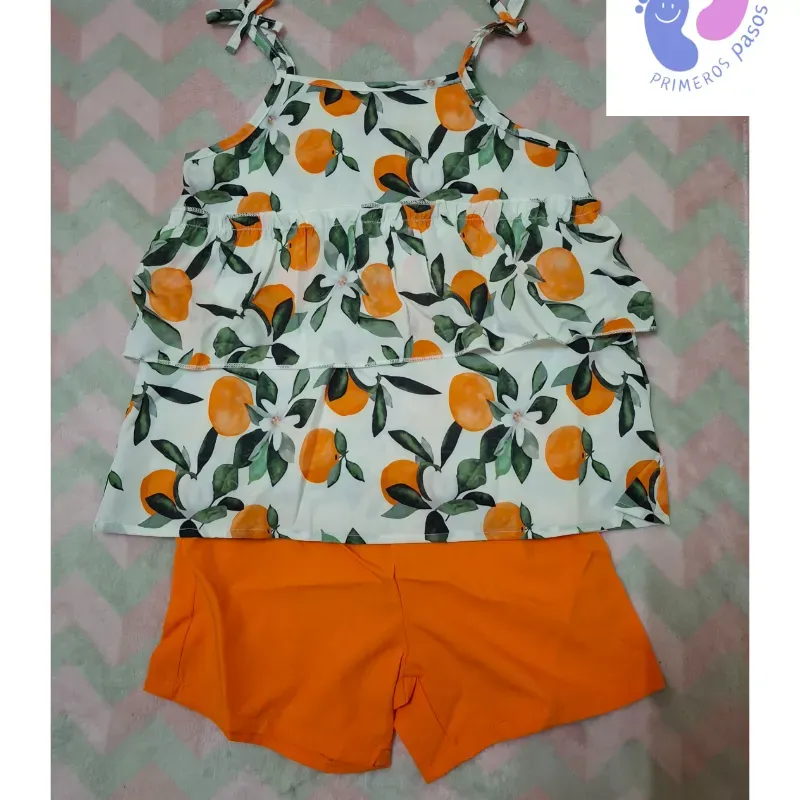 Conjunto de Blusa y Short con naranjas