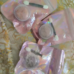 GLITTERS 