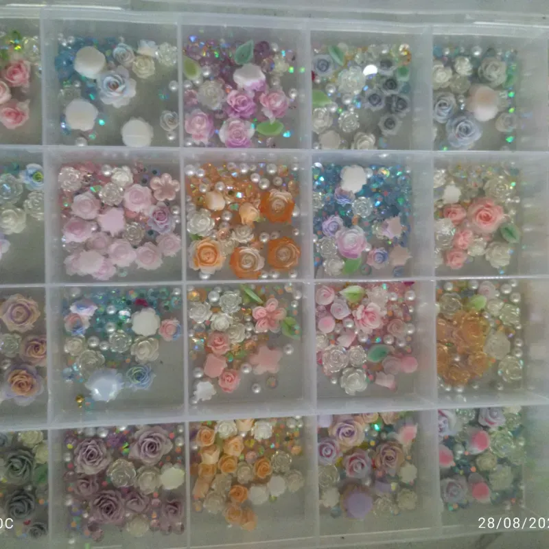 ROSAS con PIEDRAS y BALINES (× ESPACIO)
