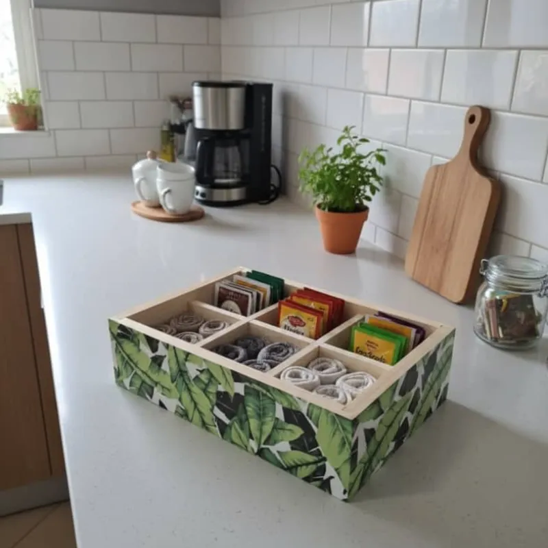 Caja de 6 Secciones 