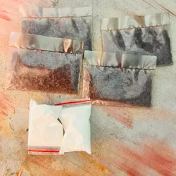 Pinta de tinte negro con su espesante 12 onzas 