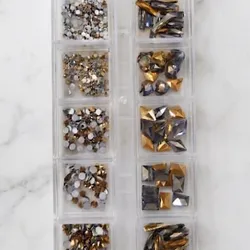 Piedras champán doradas
