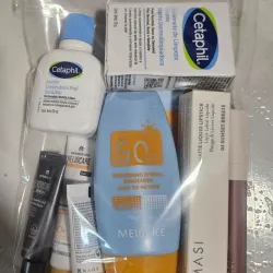 Labial Farmasi y muestras de skin care