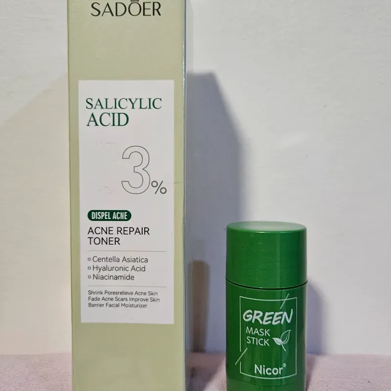 Tónico facial para pieles acneicas y mascarilla verde