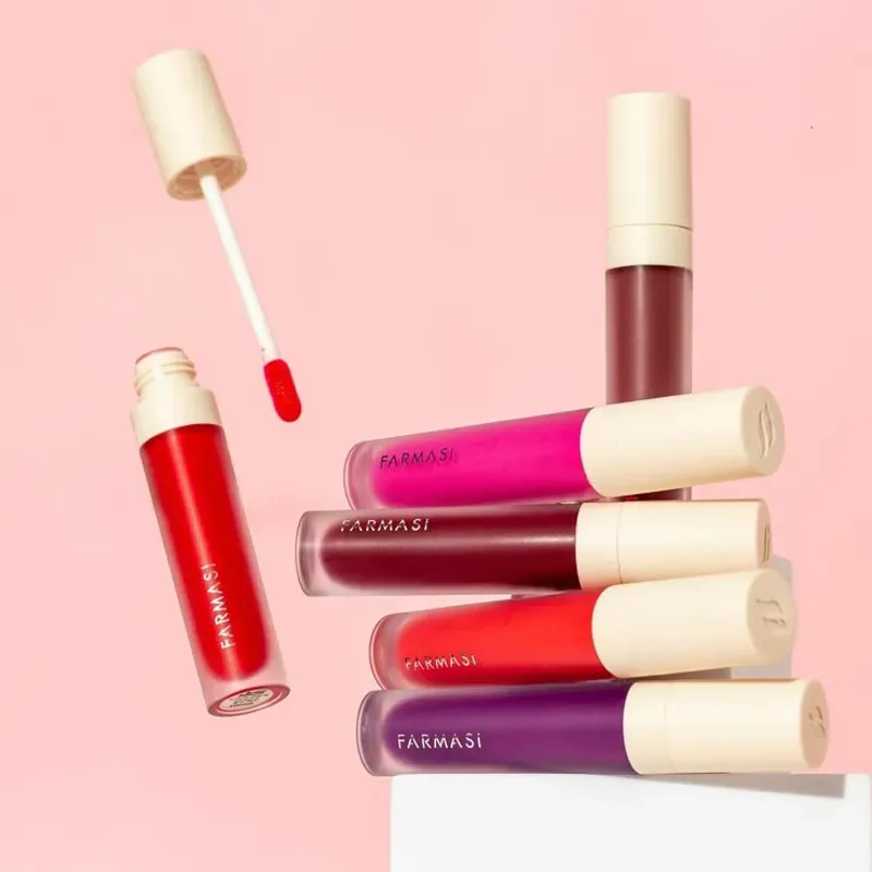 Latina Lip Laquer 
