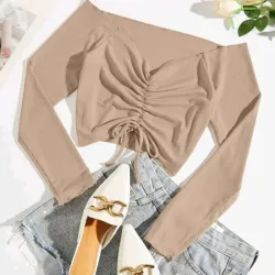 Camiseta de hombros descubiertos. Talla M