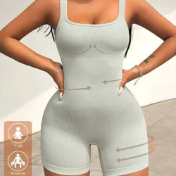 Mono para mujer. Talla L