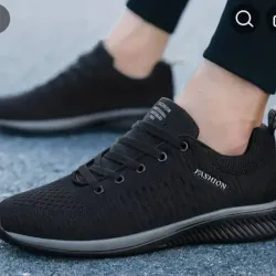 Tenis de hombre transpirables. Tallas 41 y 43