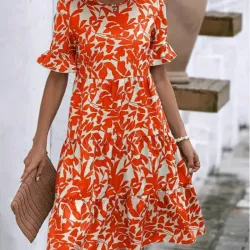 Vestido de verano, con cuello redondo suave Talla S