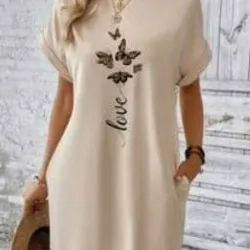 Vestido estilo camiseta,  con bolsillos. Talla M