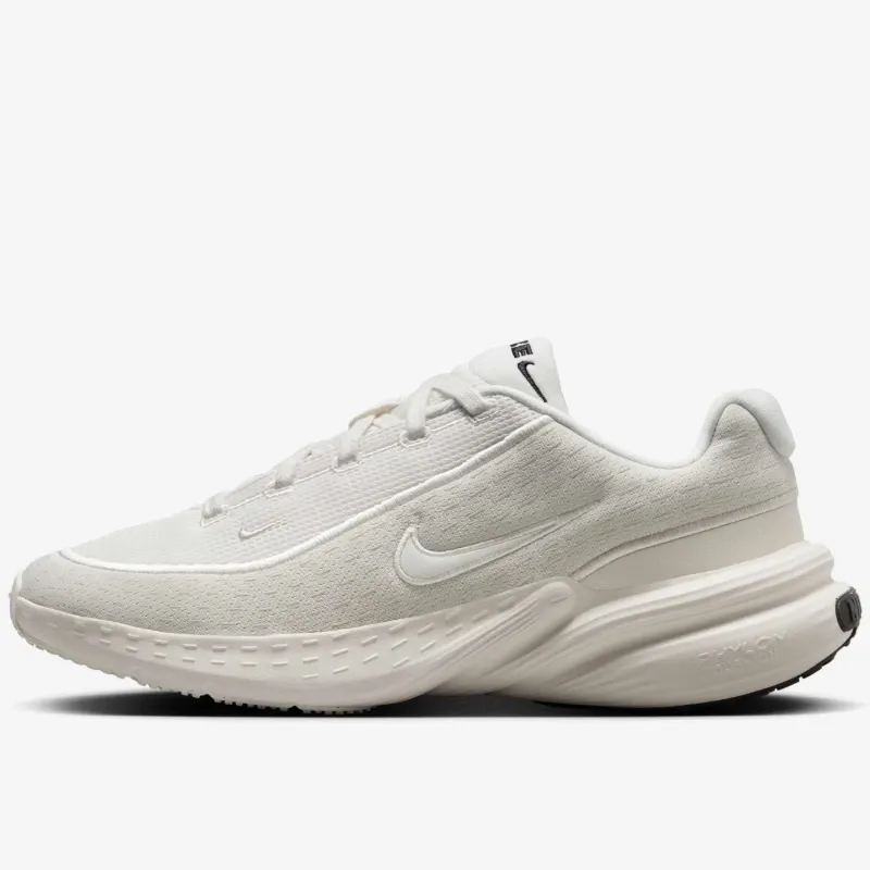 Nike Uplift SC