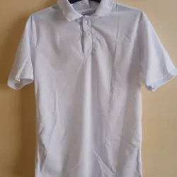 Pulover blanco con cuello